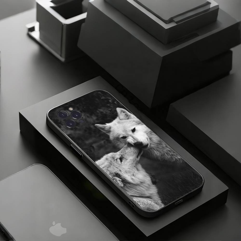 Чехол для телефона с волком для iPhone 11Pro 13 12 11 Pro Max 16e 17 Air 16 15 14 Plus 11ProMax