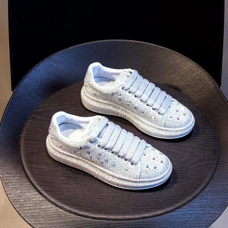 Модные кожаные низкие кроссовки с горячими бриллиантами для мужчин и женщин, красные, на шнуровке, повседневные папины кроссовки, спортивная обувь больших размеров 45, 46 A8