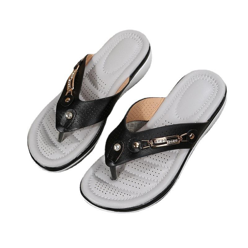 2025 Новые пляжные сандалии Independent Station 2025 с металлической пряжкой, женские летние повседневные сандалии на танкетке