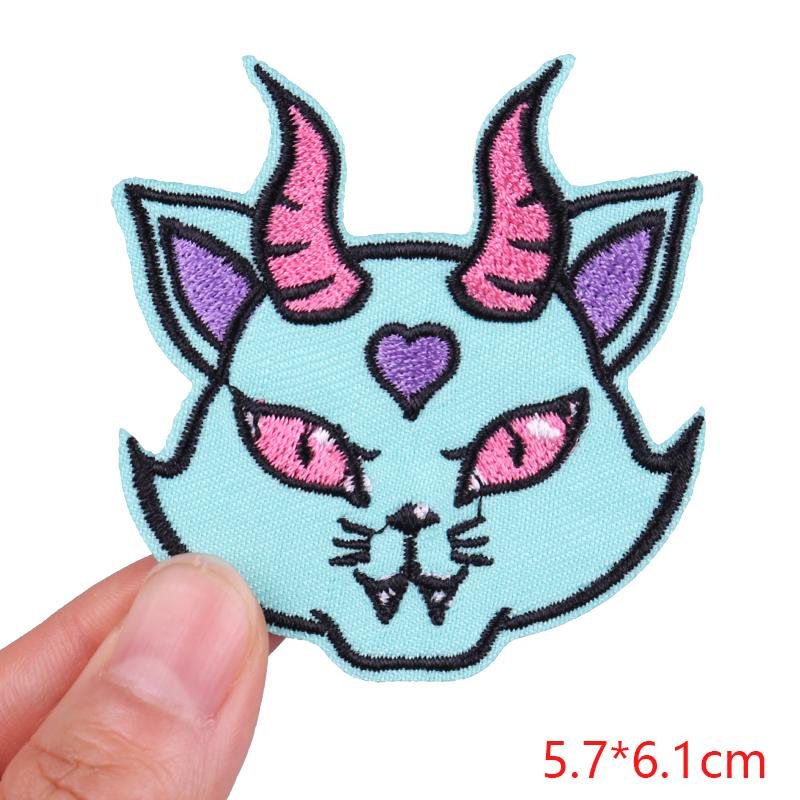 Horror Animal Butterfly Embroidered Patches Bear Cat Shark Patch Iron On Patches For Clothing Thermoadhesive Patches For Clothes
