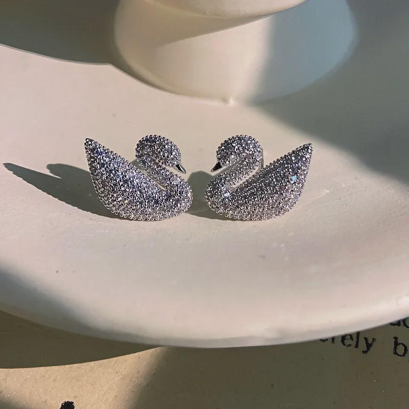 Элегантные серьги-лебеди из циркона с иглой из высококачественного серебра S925 пробы