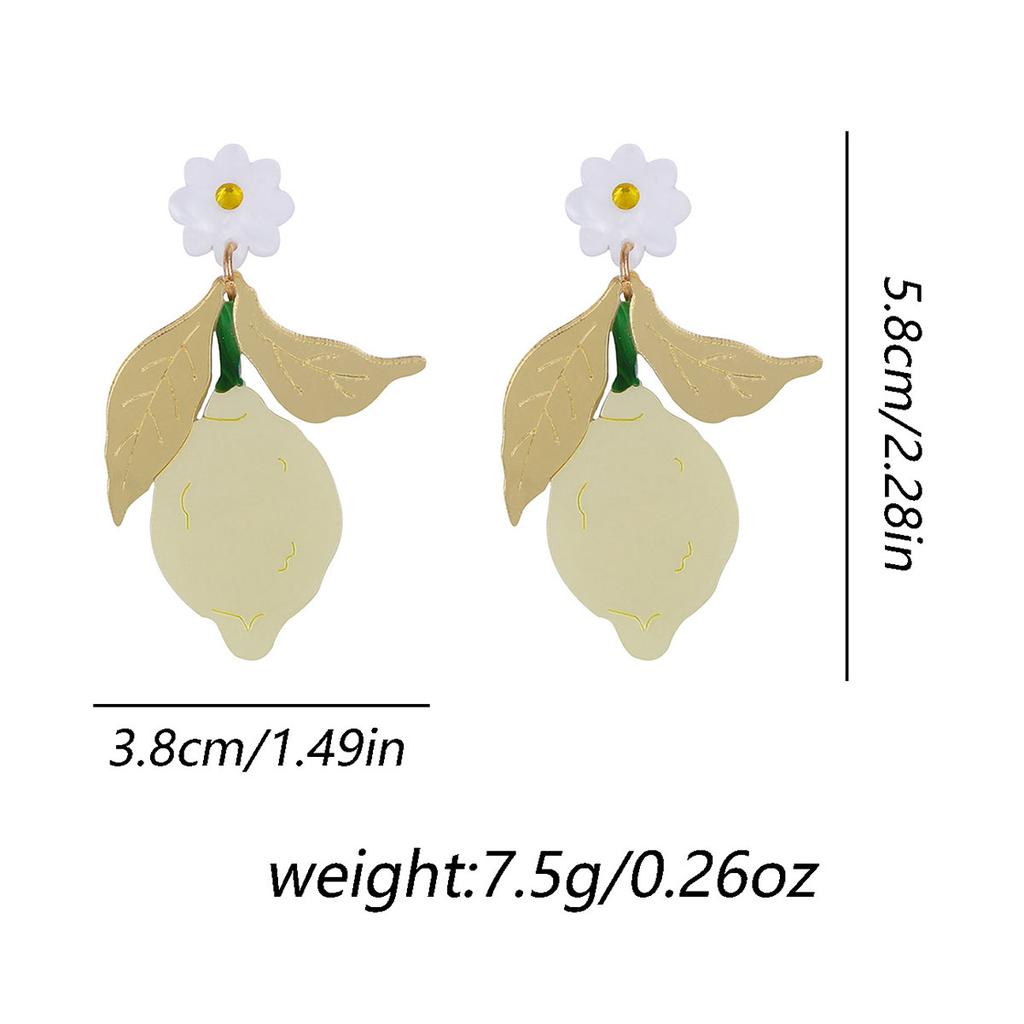 The fruit-themed earrings feature a simple and niche design. The acrylic lemon slice small flower earrings are fresh and versatile for women