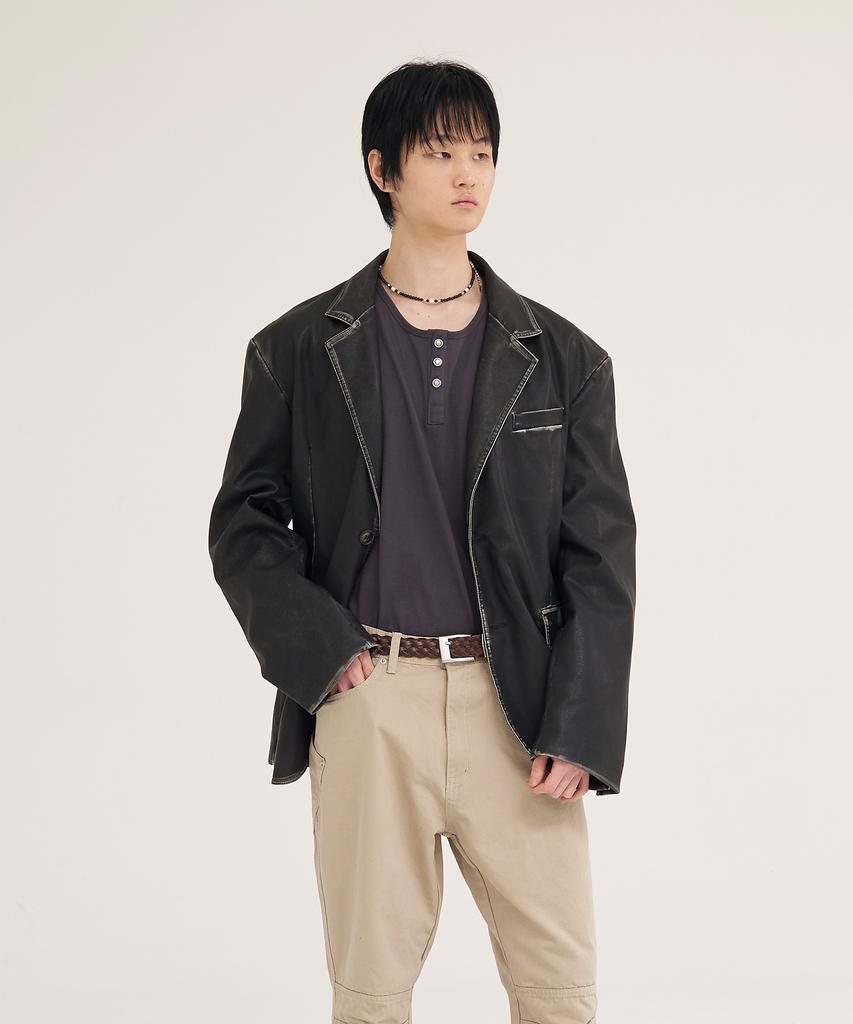 Akecii Scratch Leather Blazer_Black