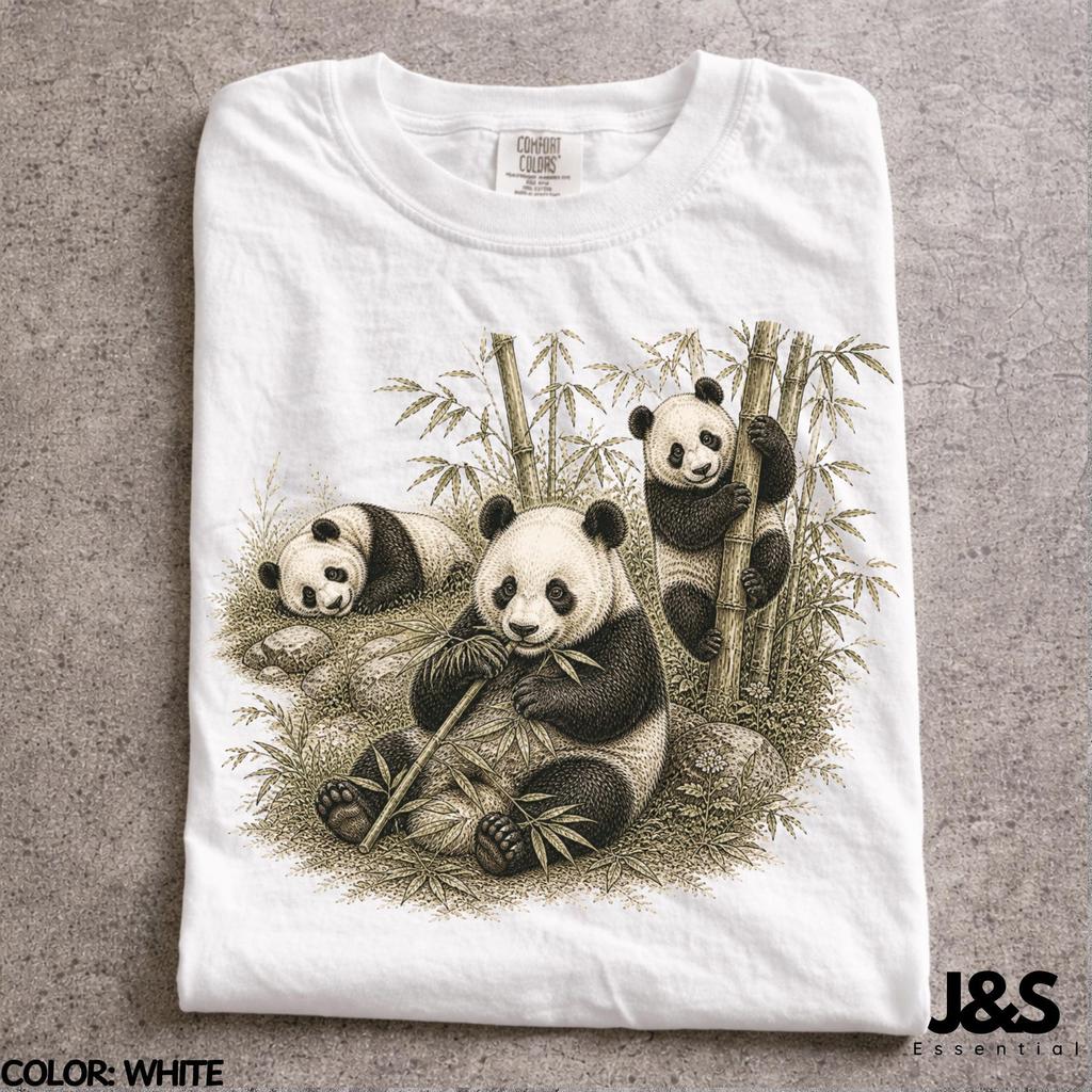 Panda Vintage 90s T Shirt, Retro Giant Panda Graphic Tee, Botanical Bamboo Nature Top, Unisex Outdoor Gift, Aesthetic Wildlife Panda Shirt