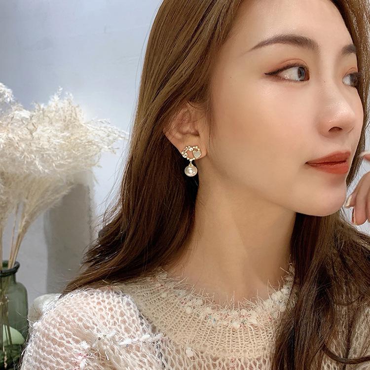 1010 new love pearl 911 silver needle Korean high-end sense rhinestone Internet celebrity temperament earrings pendant ear jewelry