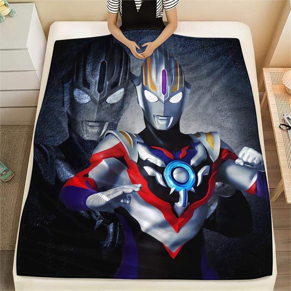 Ultraman battle scene artwork Blanket, Cozy Throw for Bedroom, Ideal Gift for Ultraman Fans.chl