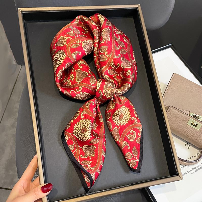 Spring and Autumn New Korean Edition Printed Silk Scarf Women's Dual-purpose Shawl Mulberry Silk 71 Small Square Scarf Silk Scarf Scarf