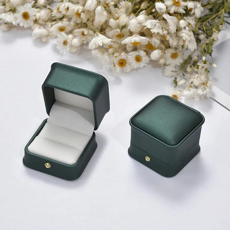 1 шт. Модная шкатулка для украшений в виде кольца 5,8x5,8x4,5 см, розовое золото/темно-синий/зеленый/белый ПУ, пряжка в виде короны, свадебный подарок, шкатулка для украшений