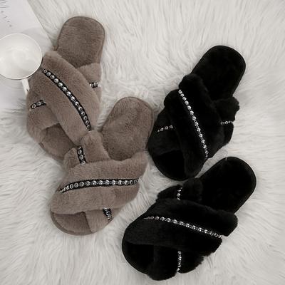 Модные женские теплые плюшевые домашние тапочки с перекрестными ремешками, модным декором в виде цепочки и пушистыми меховыми шлепанцами. Женские осенне-зимние тапочки с открытым носком и меховой отделкой.