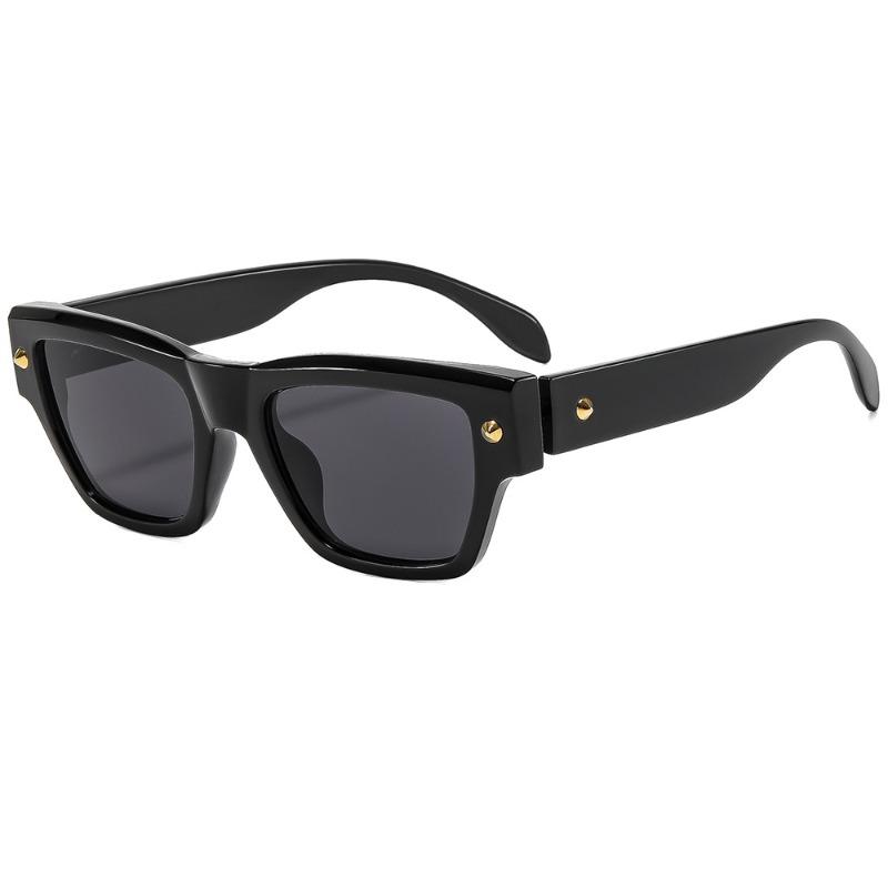 New Retro Square Black Sunglasses for Men Women Outdoor Protection Gradient Shades UV400 Classic Trendy Driving Sun Glasses