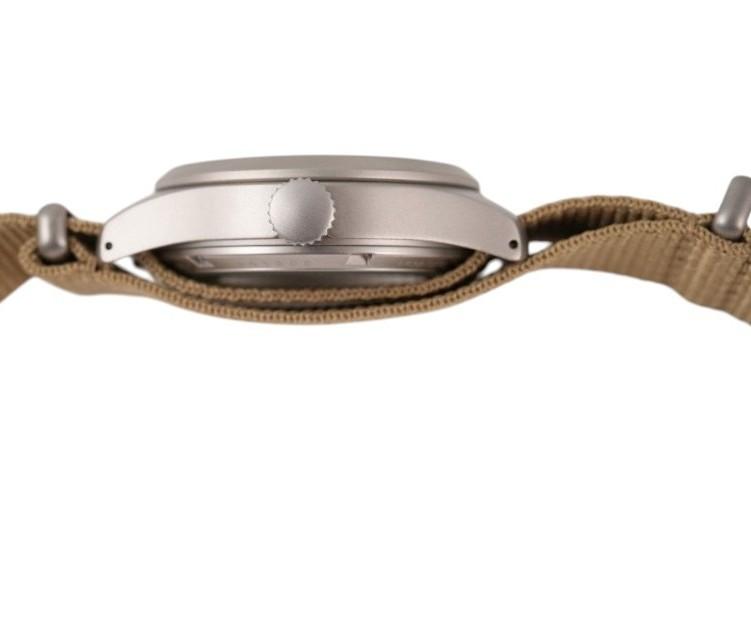 Seiko Серия 5 Спортивных полей (36,4 мм) Механические мужские часы SRPJ83K1