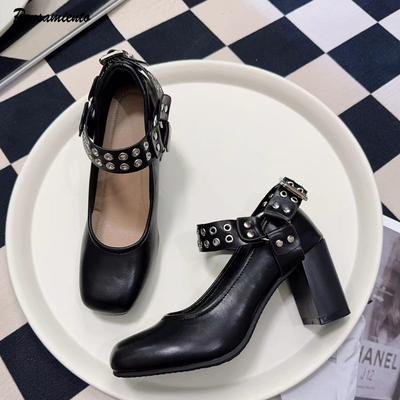 Мода 2025 Весна Осень Панк Клепки Металлическая Пряжка Ремня Мэри Джейн Женские Туфли Модные Квадратный Носок Патентная Кожа Высокий Каблук Вечерние Туфли
