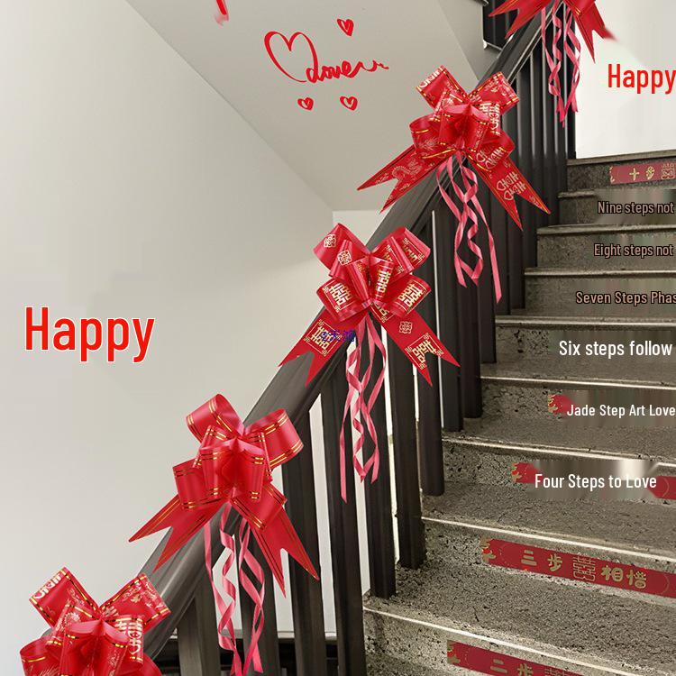 Свадебный декор: Лестничные перила, Цветочные композиции, Ленты и Аксессуары для номера молодоженов