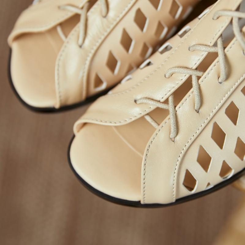 Модные ботильоны из коровьей кожи с вырезами и перекрестными ремешками, с открытым носком, крутые ботинки, весенне-летние женские туфли с гальваническим покрытием, полностью инкрустированные бриллиантами, с низким каблуком 3 см, сандалии 33-44