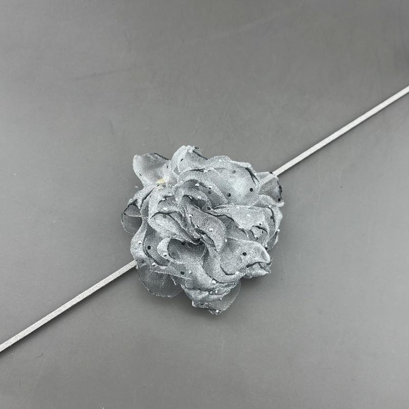 Stylish Rose Blossom Necklace Simulation Flower Neckchain Women Girls Collarbone Chain Eye Catching Choker Accessory