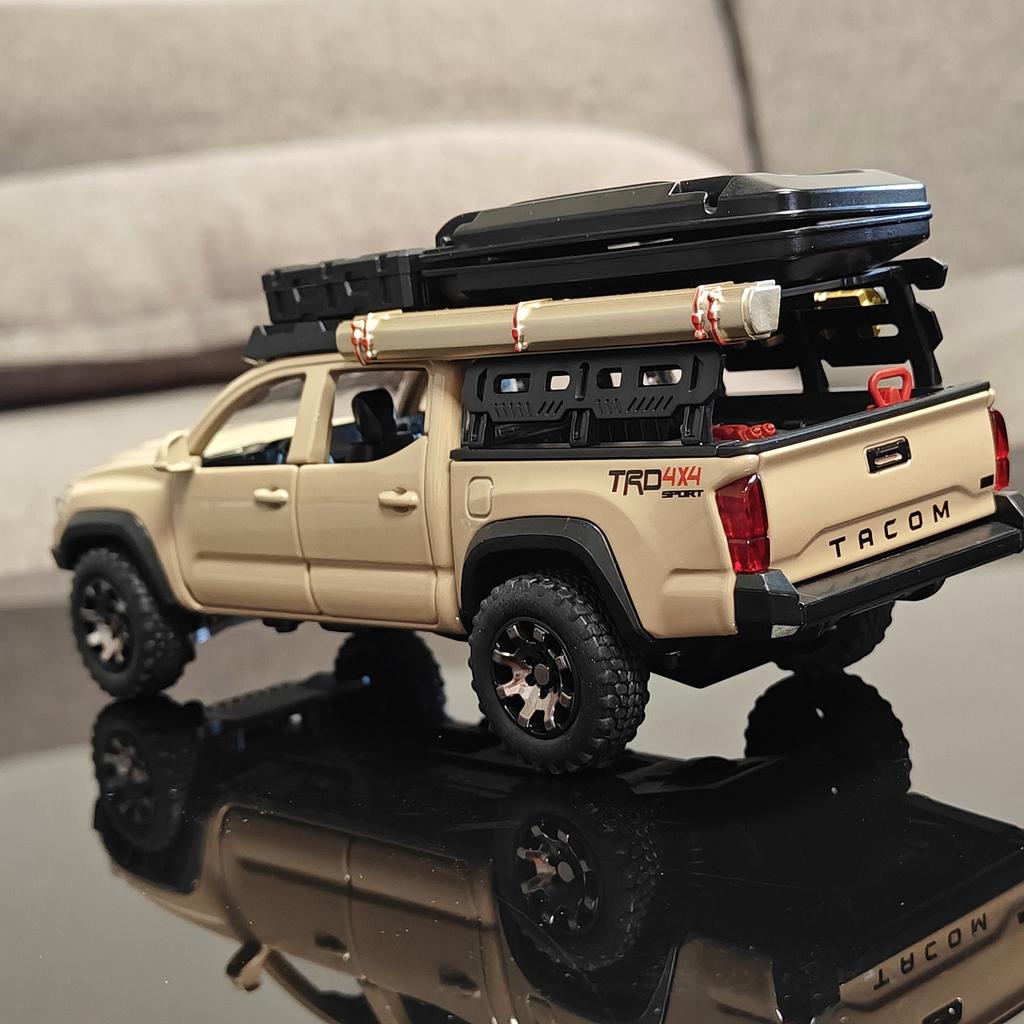 1:32 Toyota Tacoma TRO Off Road Pickup Alloy Diecast Model Computer Desktop Decoration With Sound Light Beautiful Christmas Gift