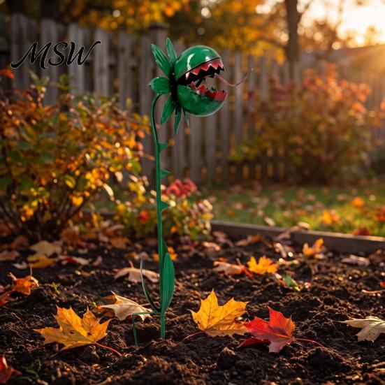 Fun Floral Garden Stakes Venus Flytrap Stake, Metal Carnivorous Plant Yard Decor, Weird Gothic Whimsical Art for Walkways Decor Outdoor Patio