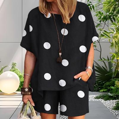 Женский летний комплект из двух частей с принтом в горошек, круглым вырезом и коротким рукавом