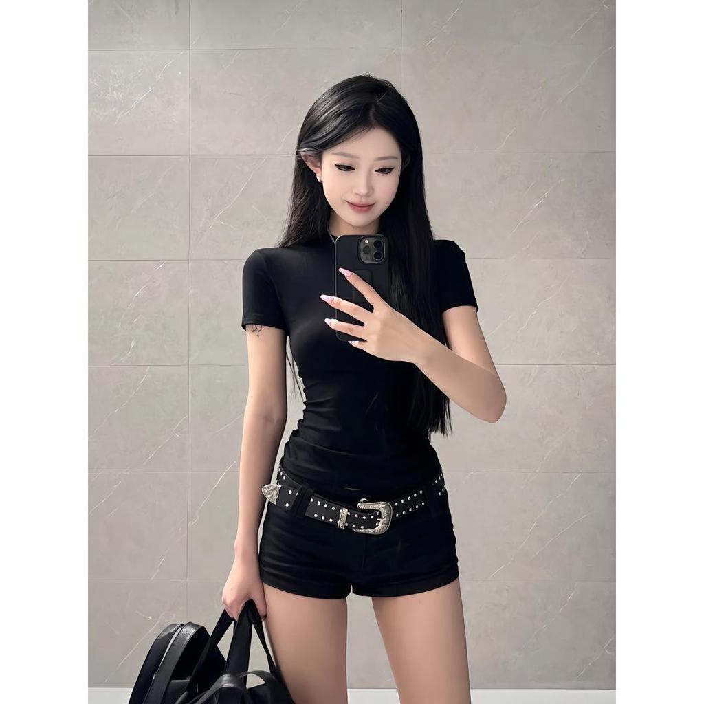 Женская черно-белая летняя футболка с коротким рукавом, универсальный круглый вырез, облегающий крой, трендовый короткий топ