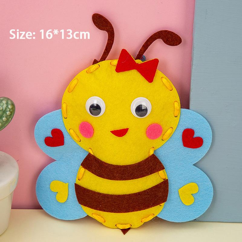 3D Cartoon Animal Sewing Kit for Beginner Kids Arts Crafts 8 Easy DIY Projects of Stuffed Animal Dolls Children Threaded Toys