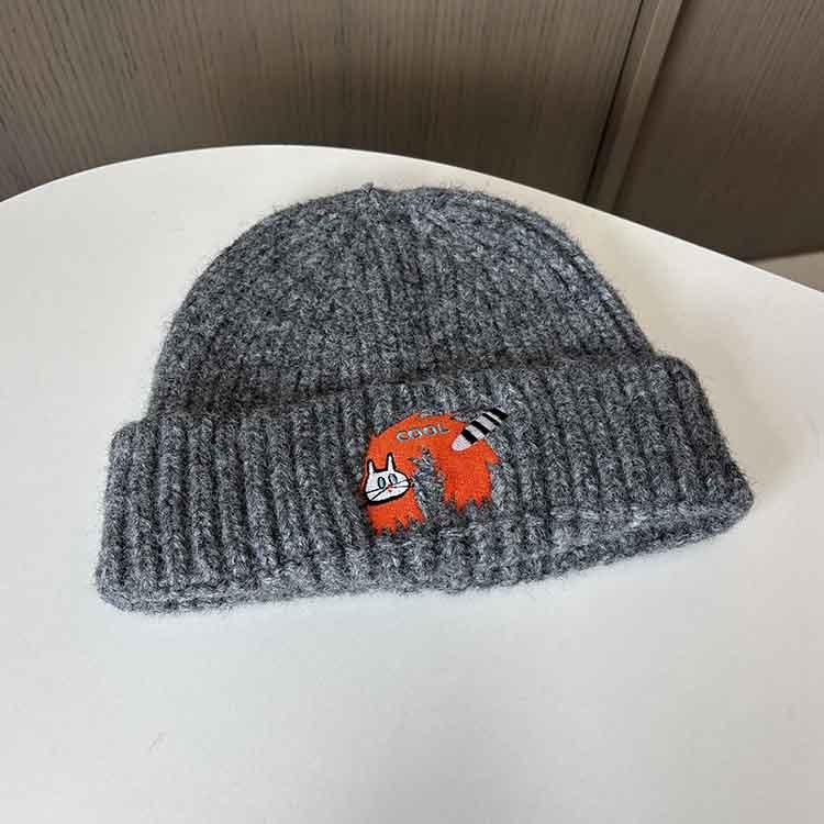Personalized embroidery kitten knitted hat new ear protector pullover hat women's autumn and winter outdoor cycling warm wool hat