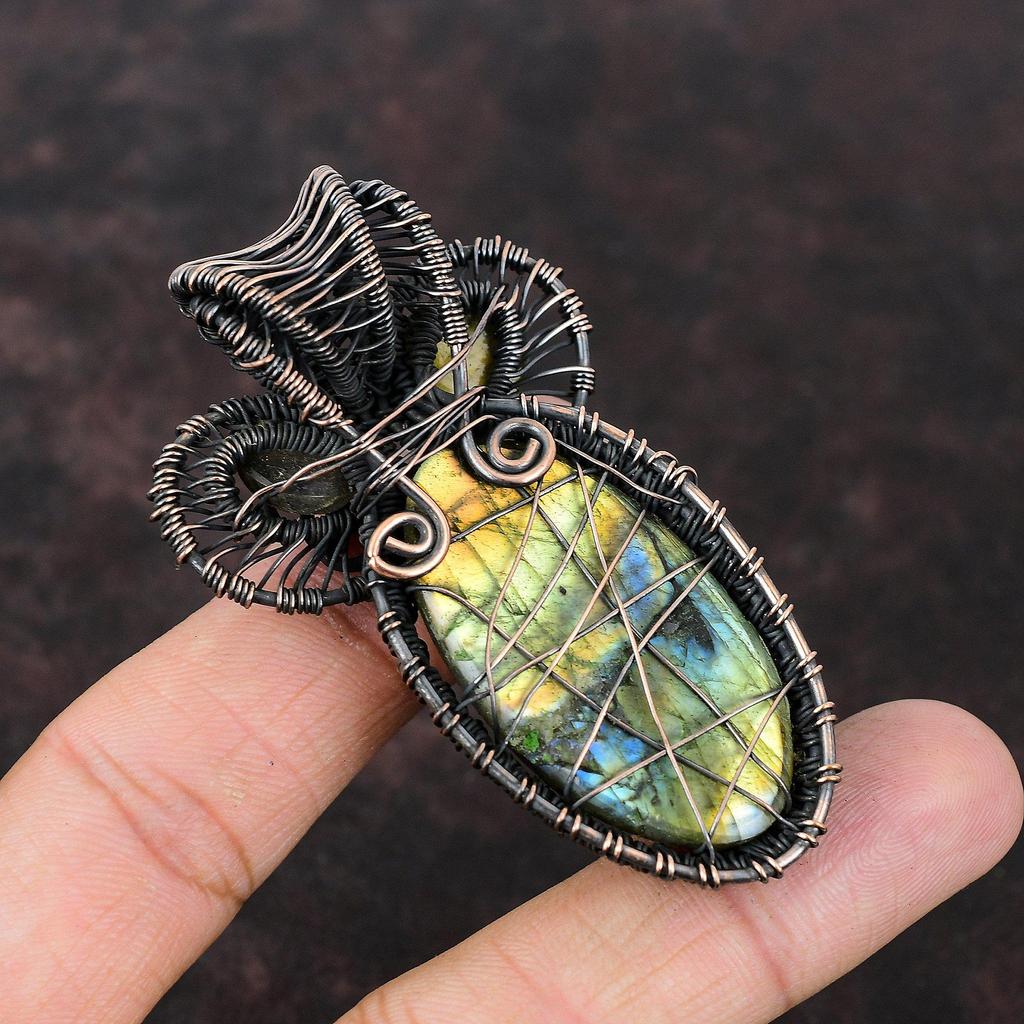 Кулон из лабрадорита, обернутый медной проволокой, ювелирное изделие ручной работы, кулон из лабрадорита, обернутый драгоценным камнем, уникальный медный кулон для подарка