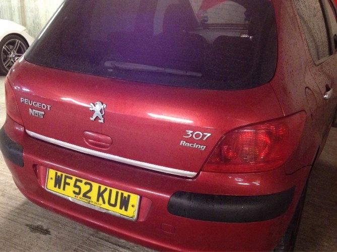 Peugeot 307 HB - CHROME STRIP Chrome Tailgate 3M