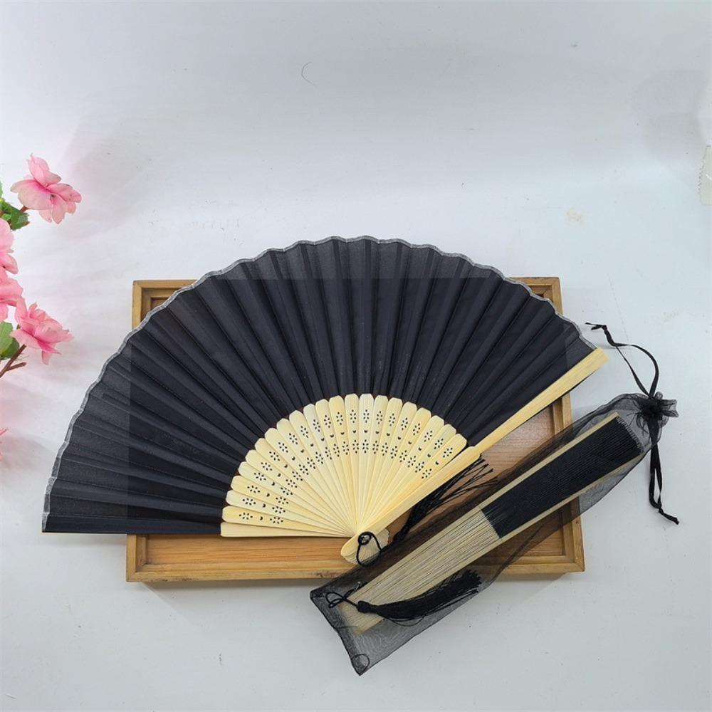 Cooling Tool Silk Hand Fan Chinese Style Hand Held Fan Fashionable Bamboo Hand Fan Wedding Favors