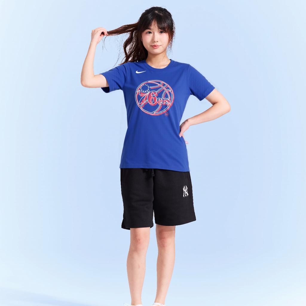 Nike Футболка X NBA Philadelphia 76ers с минималистичным принтом логотипа, круглым вырезом, удобным коротким рукавом, детские топы, синяя 3Z2B7BBWZ-76R