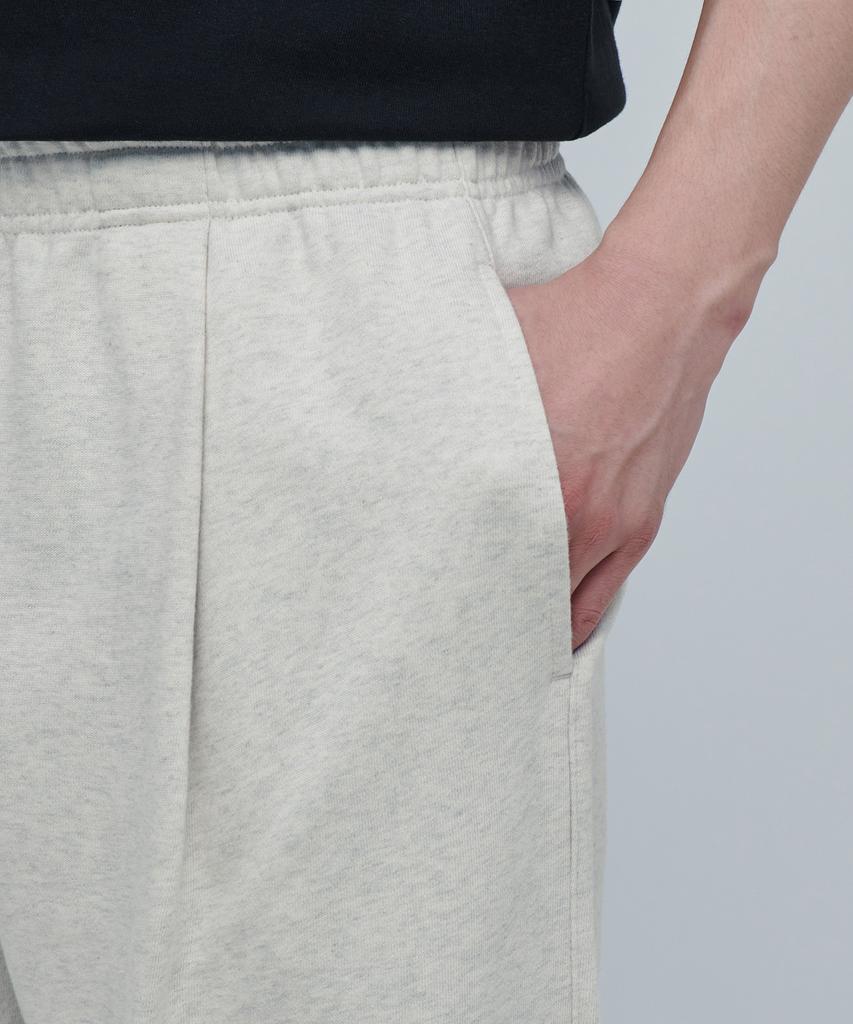 MUSINSA STANDARD One-Tuck Wide Lounge Sweatpants [Oatmeal]