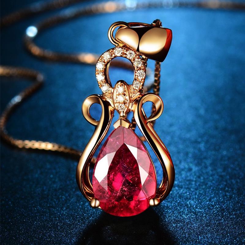 Подвеска из розового турмалина цвета голубиной крови с каплевидным муассанитом в ожерелье — европейский и американский ретро-стиль