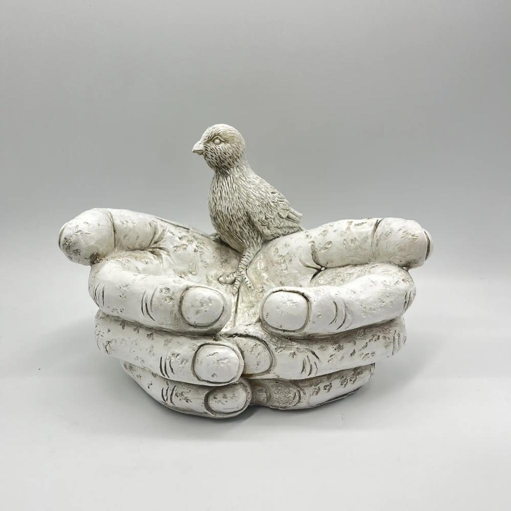 1pc Decorative Stone Effect Hand Shaped Bird Bath Feeder Garden Decorations Outdoor Gifts Hand Held Bird Feeder Ornament