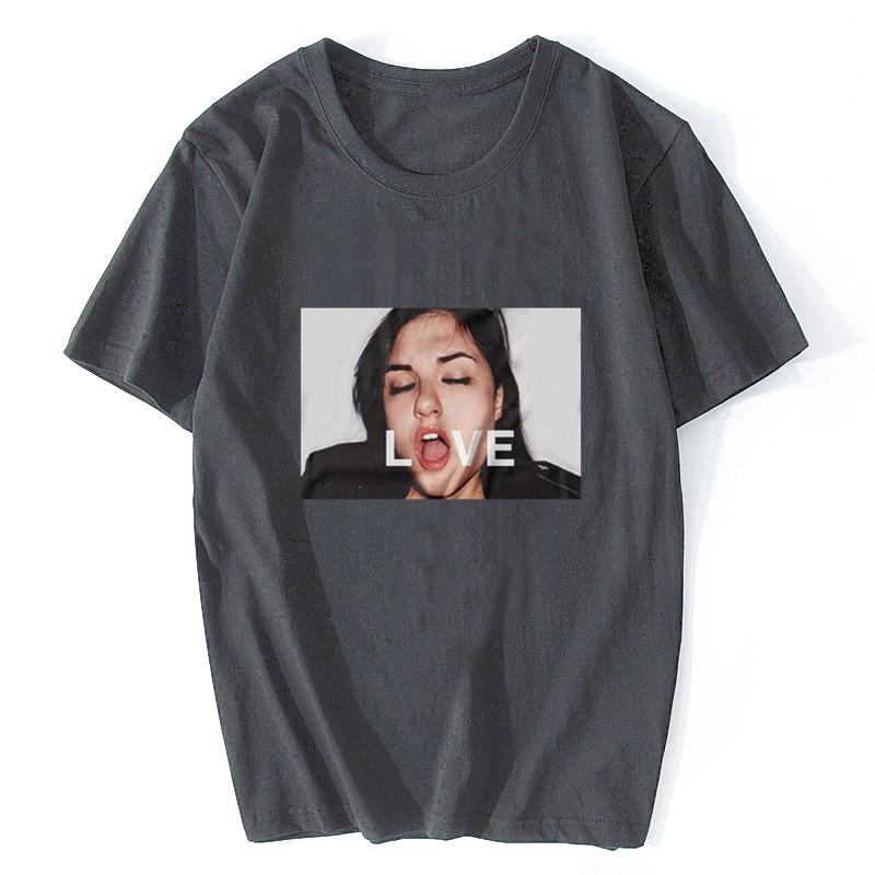 Mens Short Sleeve Grey Women T-Shirt Sasha Love Top Hot Sale New Fashion Brand O-Neck Style Funny T Shirt