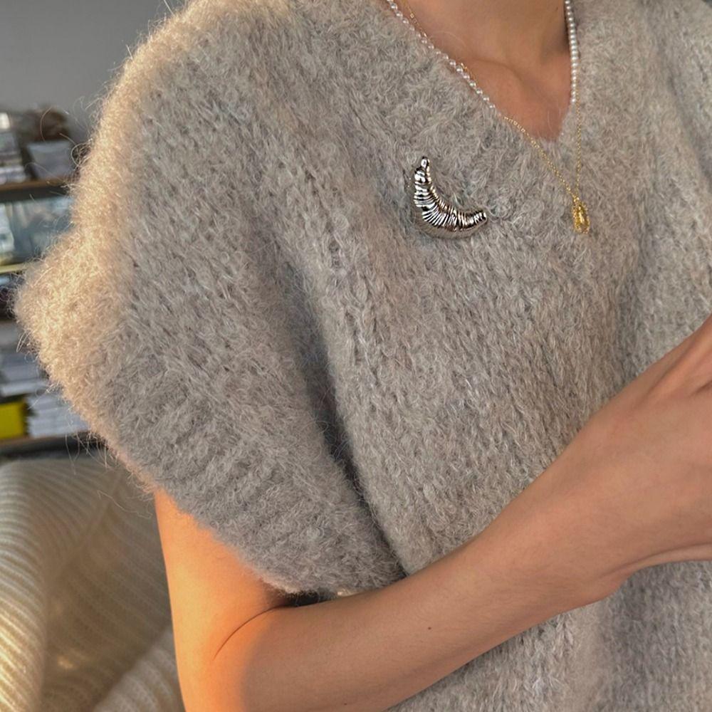 Silver Metal Clothes Pin Zinc Zinc Alloy Gold Brooch Fashion Croissant Brooch Gift