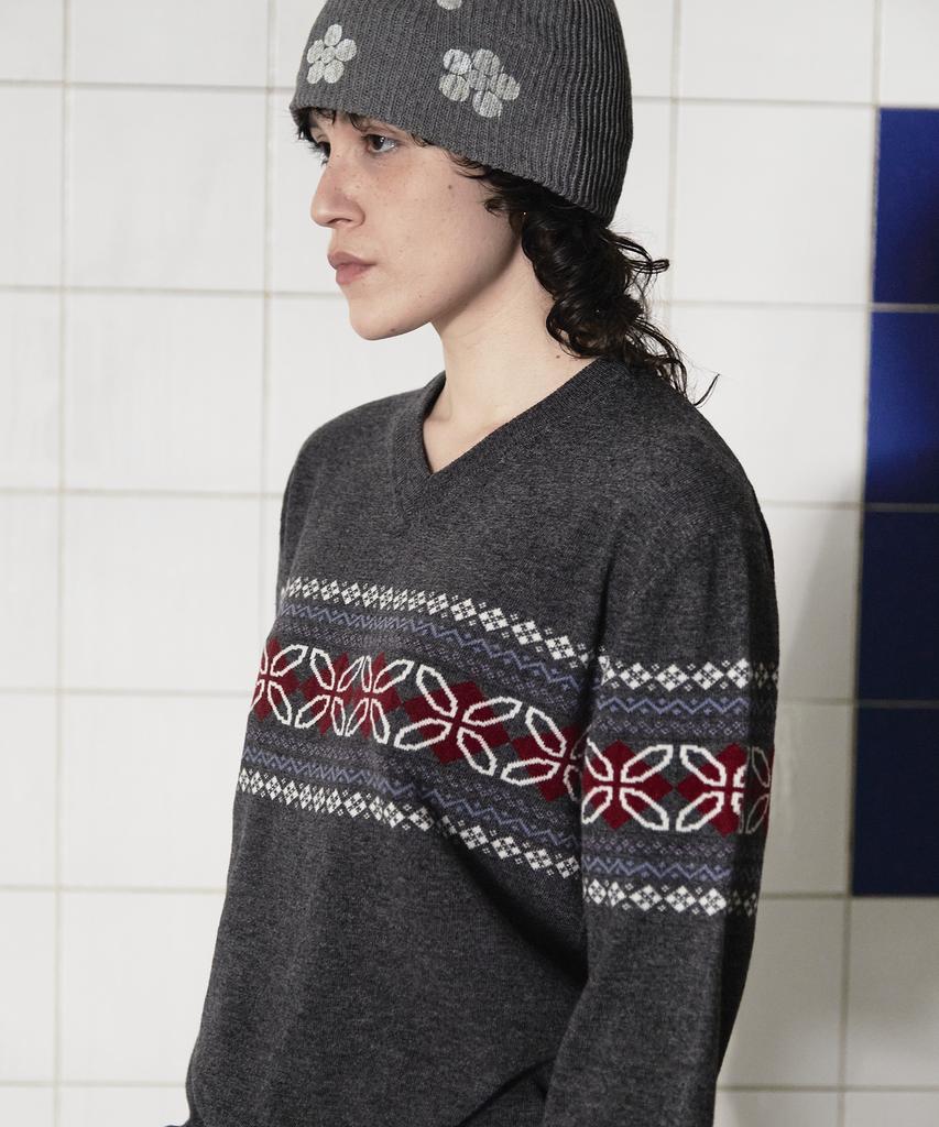 UNALLOYED Clover Argyle V-Neck Knit / Charcoal