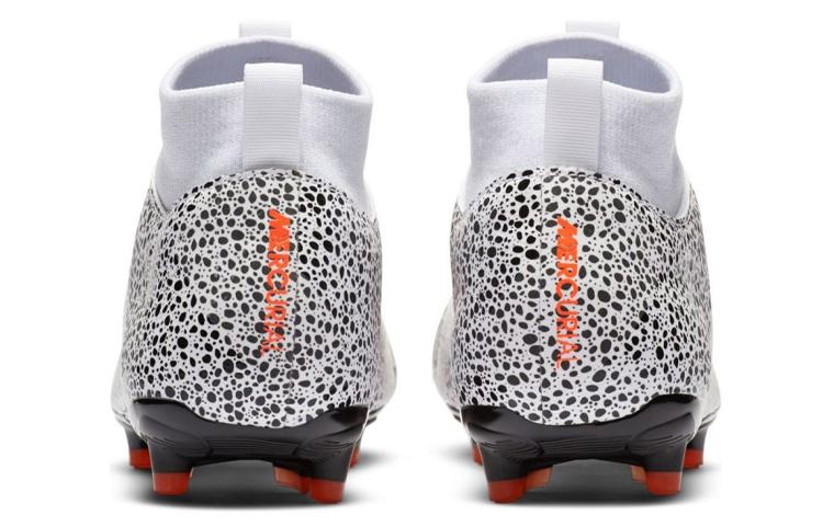 Kids' Sneakers CR7 x Nike Mercurial Superfly 7 Academy MG GS 'Safari'