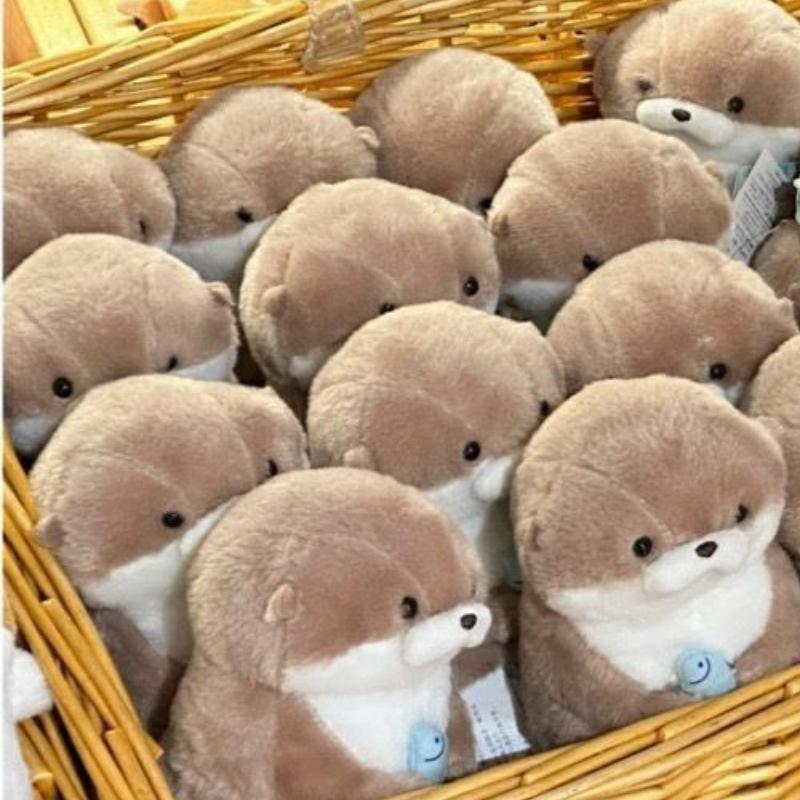 10/1pcs Cute Otters Holding Fish Plush Doll Keyrings Lightweight Hanging Pendant Props For School Bag Key Wallet Doll Toy Gifts