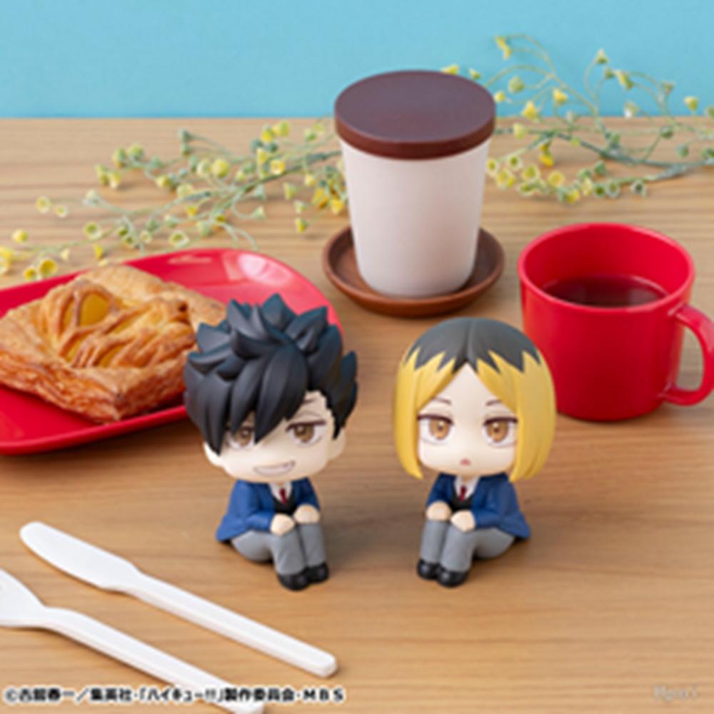 10 см Аниме Фигурки Haikyuu Тэцуро Куроо Фигурки Взгляд Вверх Кодзумэ Кенма Игрушки Для Детей Фигурка Действия Модель Подарок На День Рождения