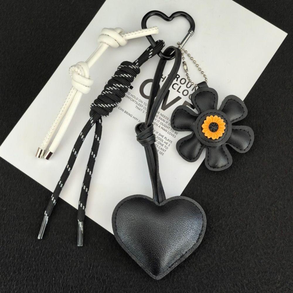 Handmade Sunflower Heart Keychain Key Ring Woven Lanyards Bag Charm Fresh Summer Style Keychain Hanging Accessories Women Bags