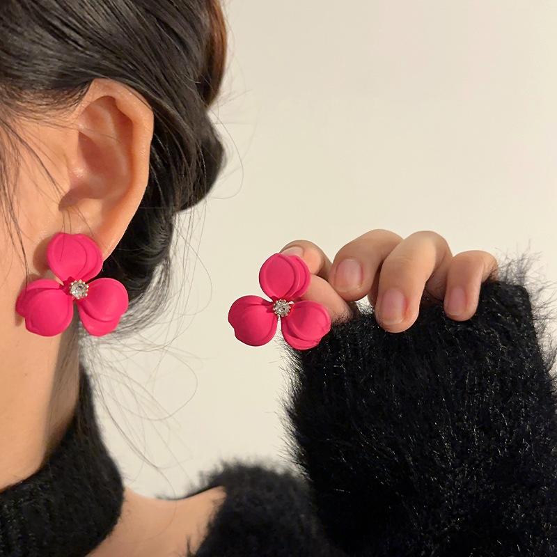Корейский стиль милые серьги-цветы для женщин 2025 новая мода сладкие серьги-гвоздики женские брико ювелирные изделия красочные серьги