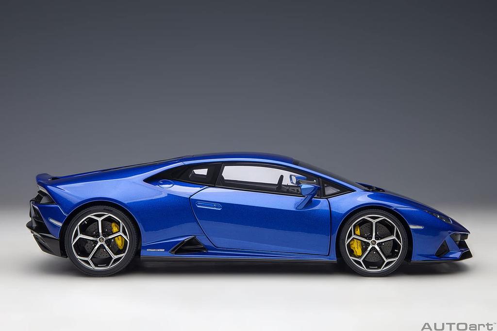 AUTOart AUTOart Lamborghini Huracan EVO Metallic Blue Готовый продукт 1/18
