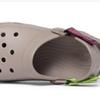 Выберите 1 из 8 классических вездеходных сабо Crocs