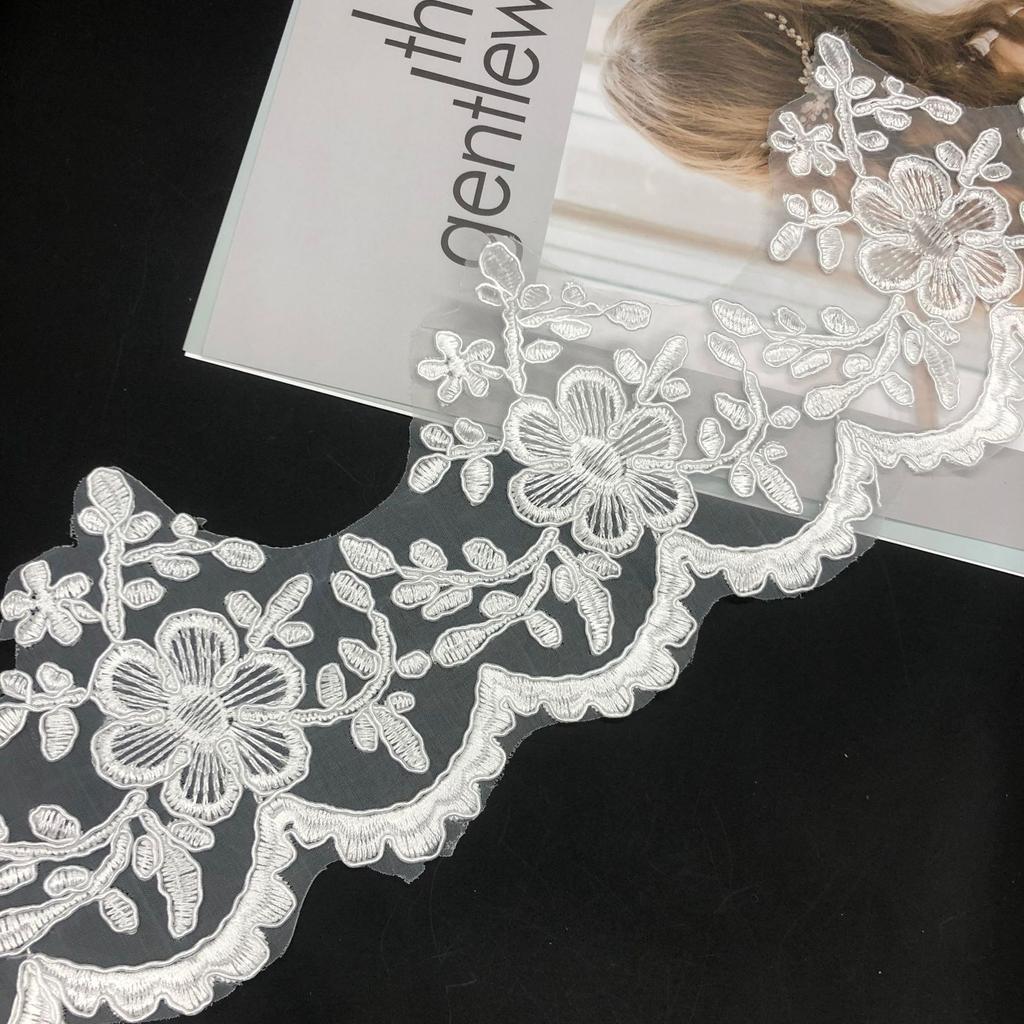 Decorative Strip Flower Book White Car Bone Lace Barcode Lace Wedding Dress Headgear Head Jewelry Clothing Accessories Fabric