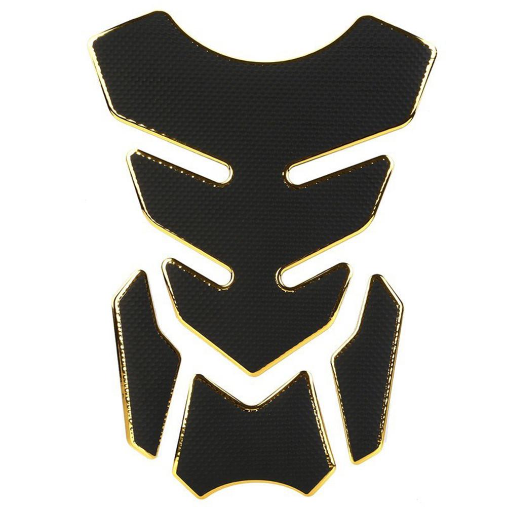 Удобные наклейки на капоте защищают карбоновое волокно