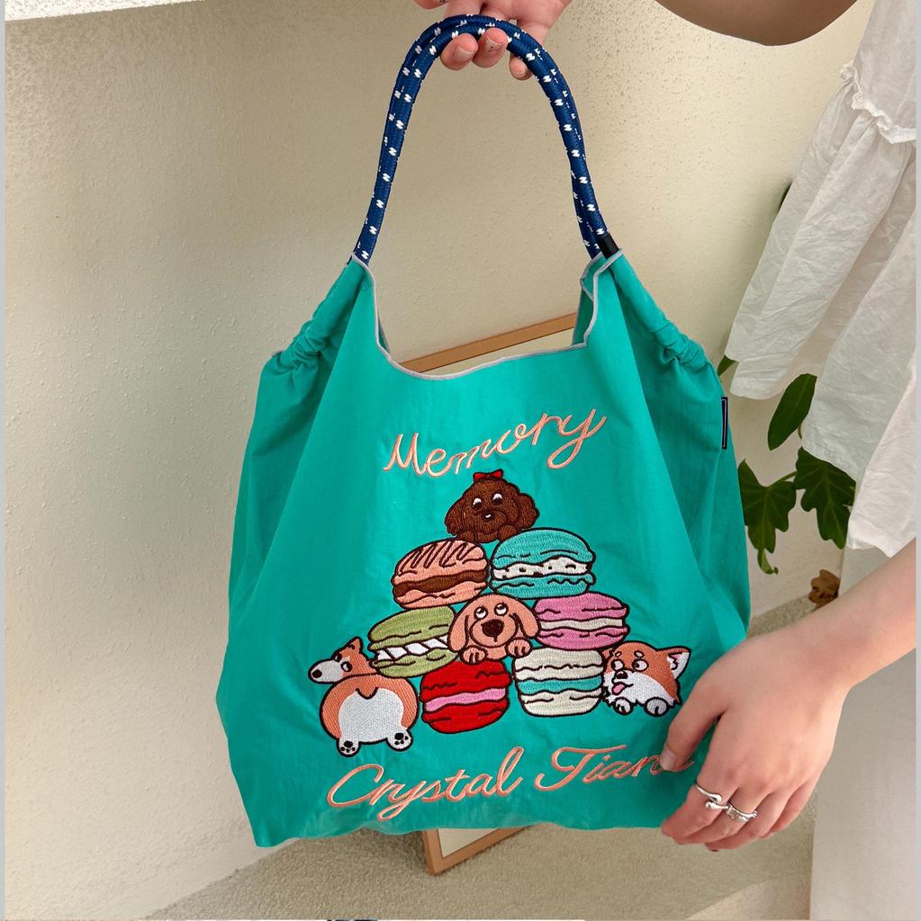 Нейлоновая сумка-тоут кроссбоди в японском стиле с вышивкой шиба-ину – Вместительная универсальная наплечная сумка для женщин.