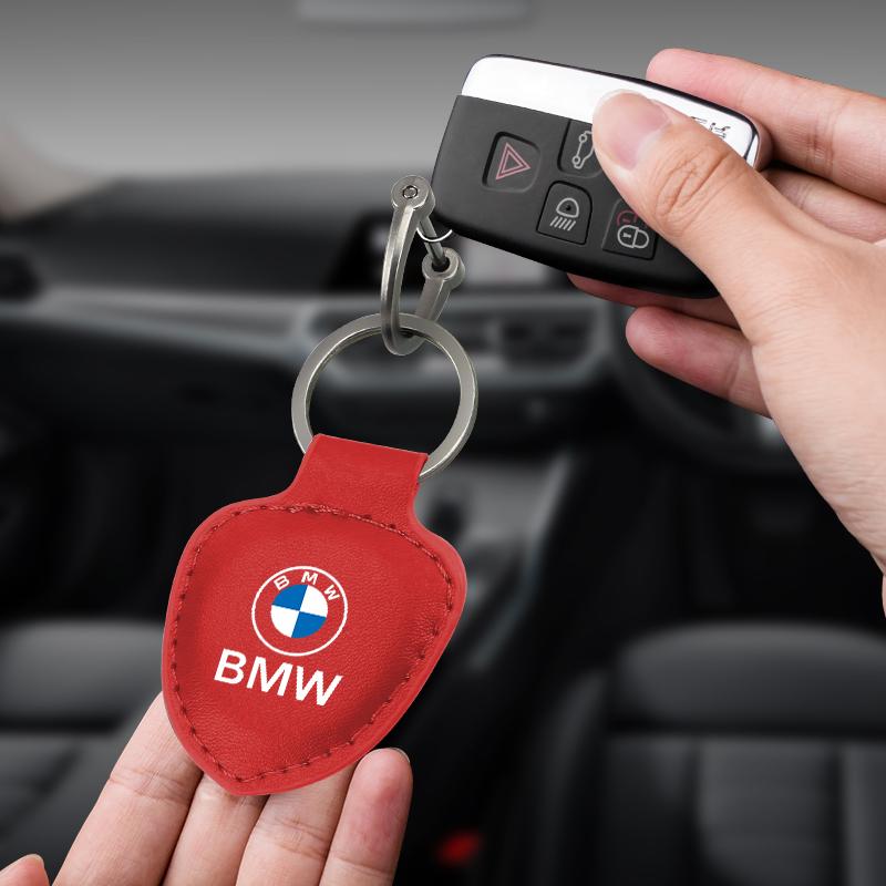 WKRA1 Car interior Logo Shield type Keychain Modeling Leather Key Ring For BMW M E90 E91 E92 E46 E60 E90 X1 X3 X5 E70 X5 1686