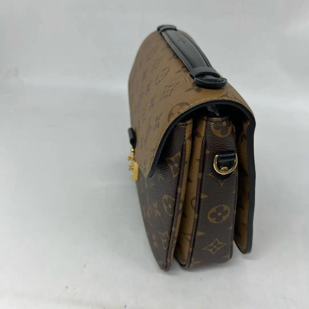 [Б/У] Louis Vuitton Pochette Metis 'Коричневый холст Monogram Reverse' - Очень хорошее состояние #1YL5ZA7