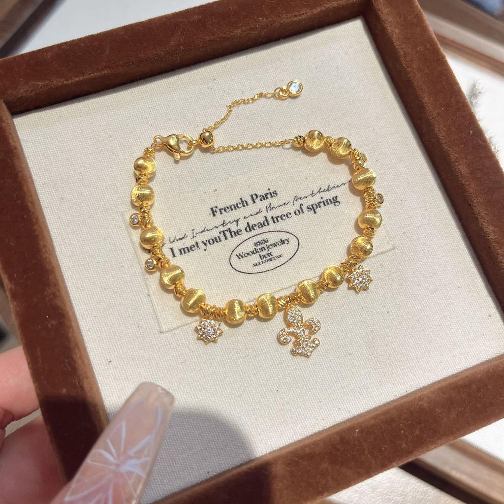 Medieval Vintage Iris Snowflake Cat Eye Bead Bracelet Light Luxury Old Money Wind Light Bulb Flash Jewelry