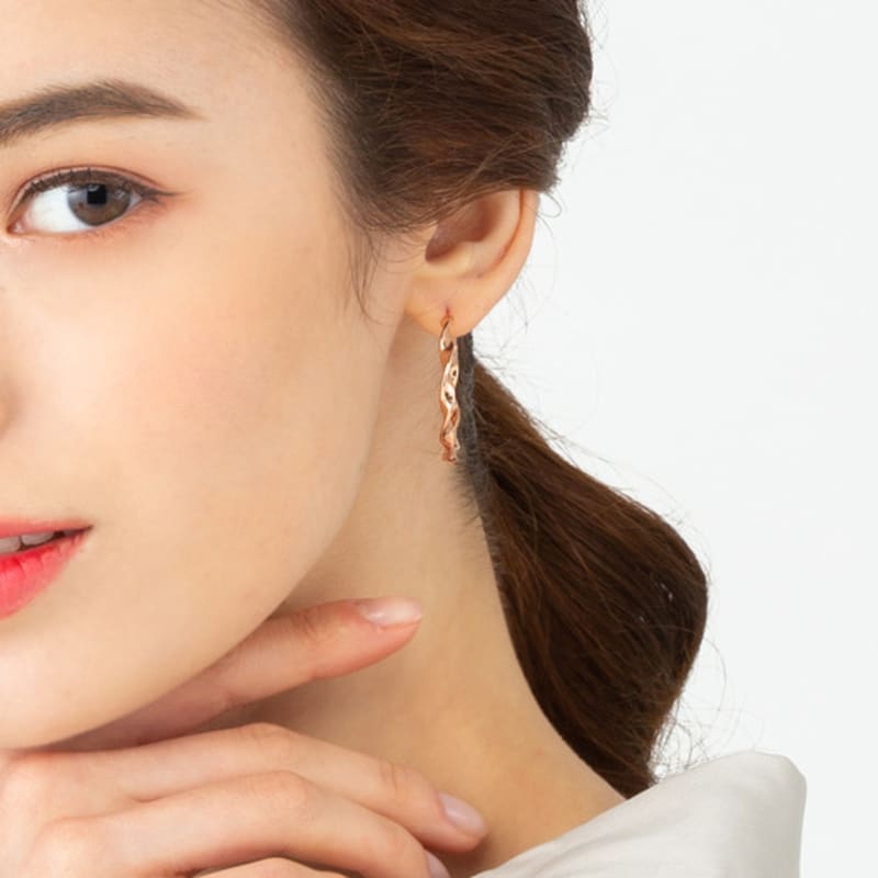 ELLE Jewelry 14K Twist Earrings (Gold Pin) ELGPEE298