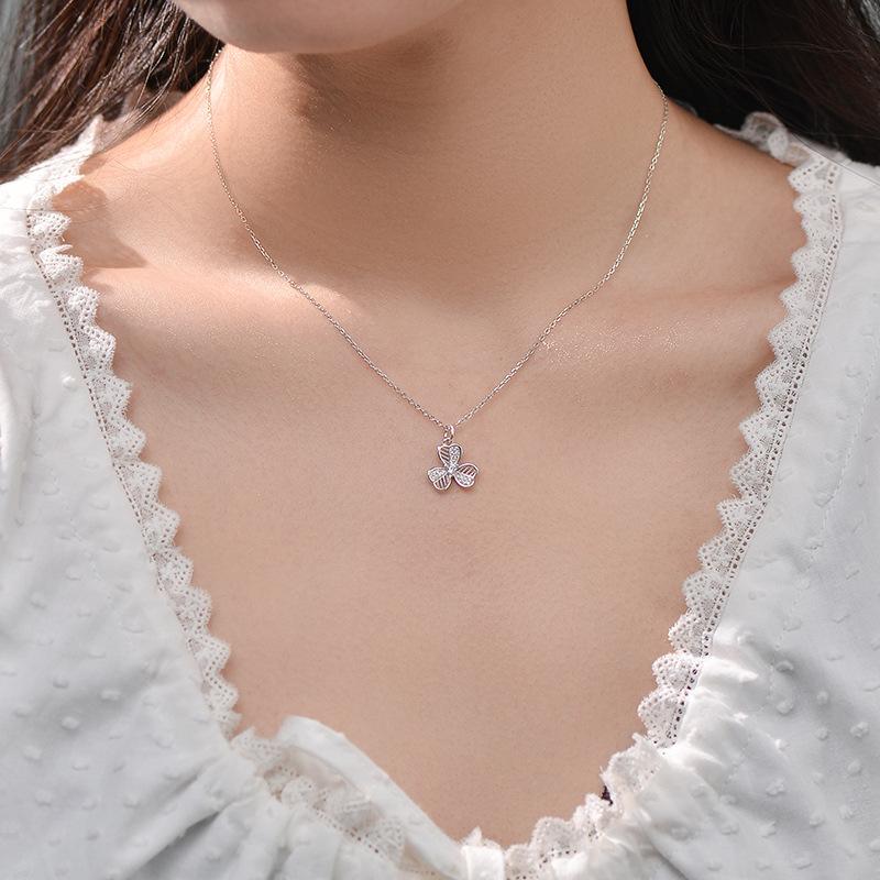 Ожерелье Клевер с Нишевым Дизайном, Универсальное, Высококлассное, Свежее и Счастливое Ожерелье-Цепочка на Ключицу с Клевером